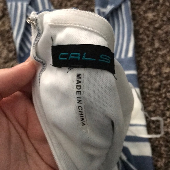 Blue/White Romper (L) - Picture 3 of 4